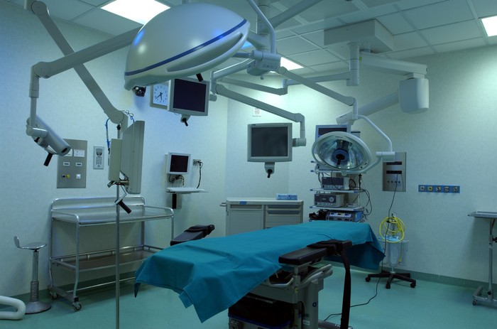 Medicina d’avanguardia: in Sicilia è già una realtà, arrivano i robot in sala operatoria