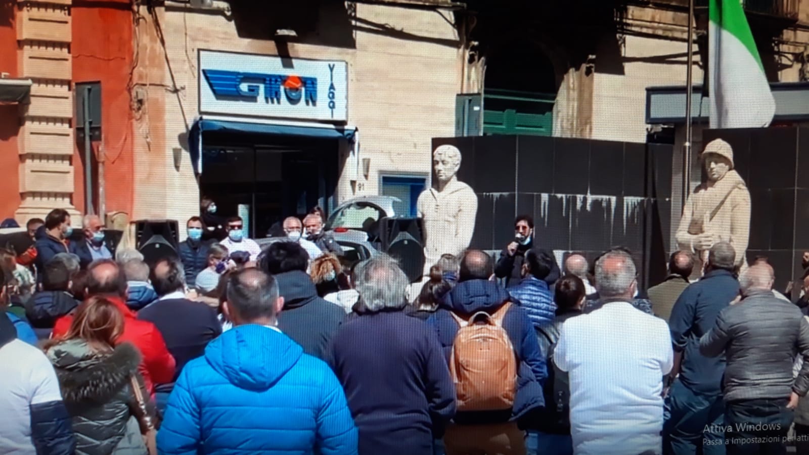 Crisi da Covid, manifestazione in piazza a Ragusa per chiedere di riaprire subito!