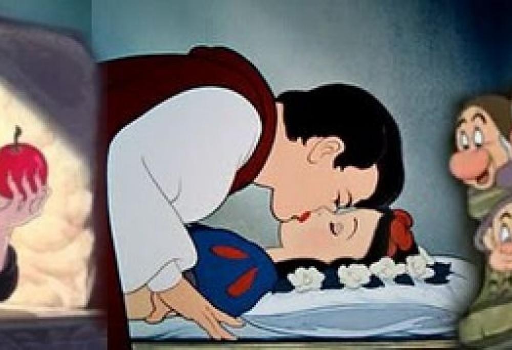 Dibattito su Biancaneve e il “bacio non consenziente”. E se scoprono che viveva con sette Nani, anziani e soli ?