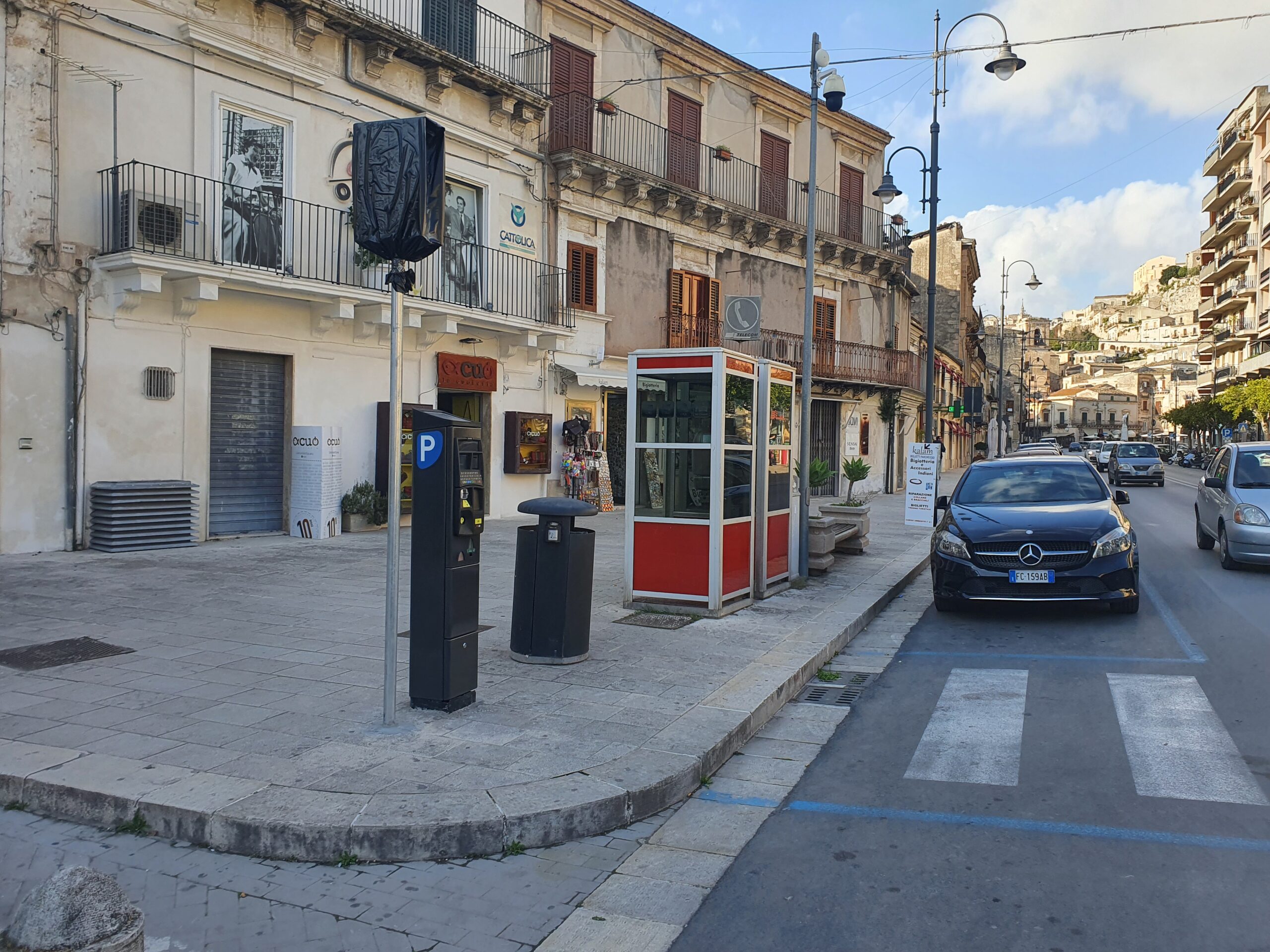 Modica: riparte la sosta a pagamento con aumento delle aree a strisce blu