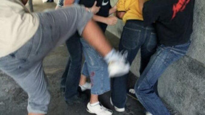 Prima domenica di maggio movimentata a Scoglitti, rissa tra giovani e tentata rapina