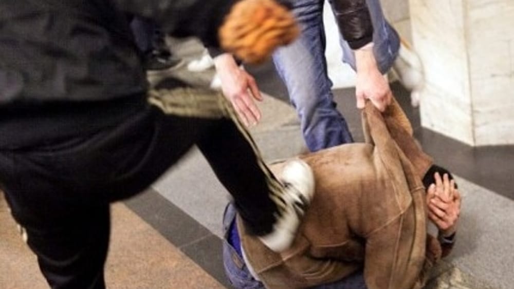 Carabinieri e Polizia ad Acate, bloccano una rissa tra italiani ed un gruppo di stranieri