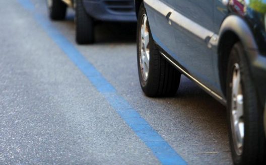 Strisce blu: Modica dà il cattivo esempio, ma anche Ragusa non scherza! Fra orari insostenibili e costi eccessivi