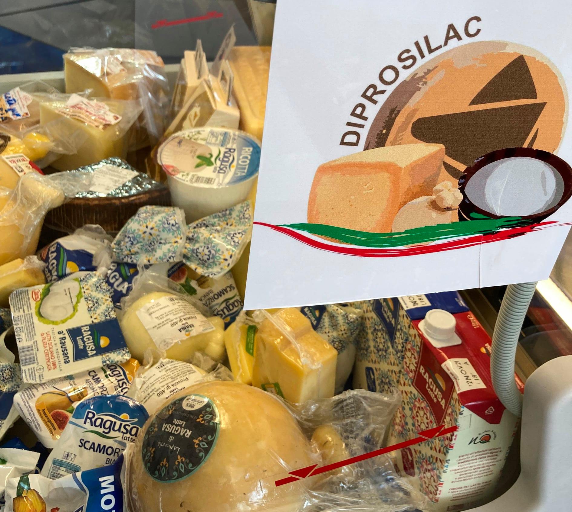 Il  Diprosilac  presente ad Ambelia con i prodotti della filiera lattiero-casearia