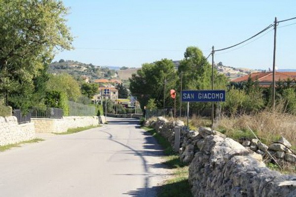 Contrada San Giacomo dimenticata, Chiavola: “Non è abitata da cittadini di serie B”