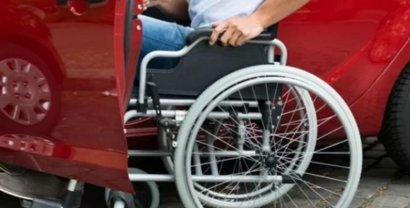 Modica, strisce blu e disabilità: il Comune è sordo? Raccolta firme su change.org