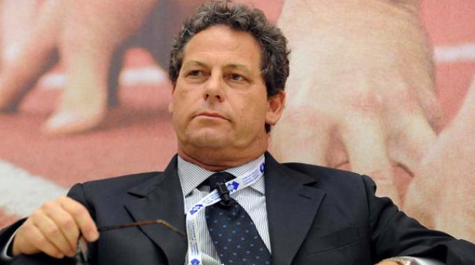 Miccichè tra dichiarazioni e smentite fa infuriare il centrodestra