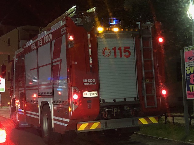 Modica: incendio in un appartamento in Corso Pertini, due persone ricoverate in ospedale