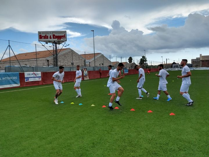 La Virtus Ispica a riposo “forzato”, i giallorossi in campo mercoledì nel derby