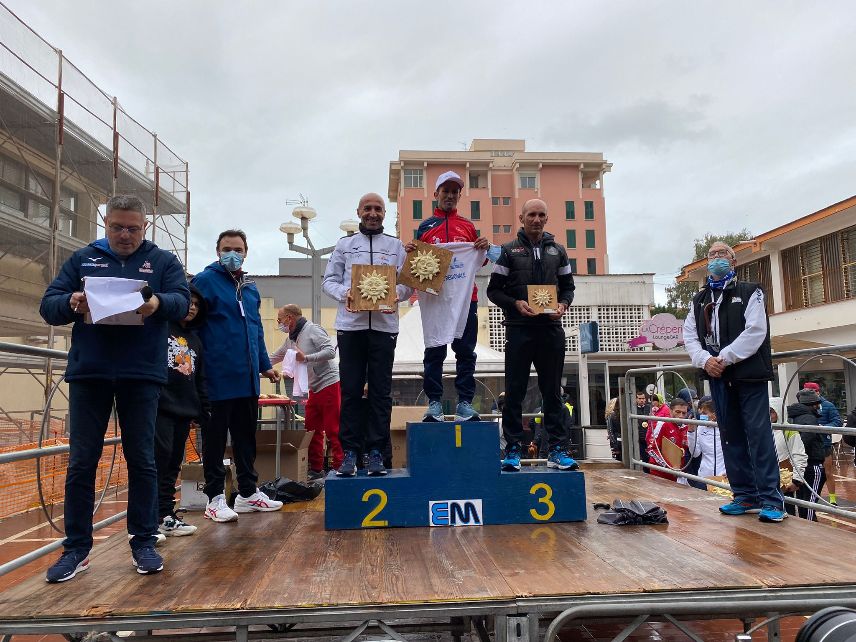 La pioggia non ferma gli atleti della Running Modica, rispettati gli impegni di Gela e Malta