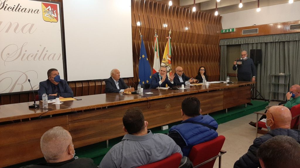Scongiurato per domani il blocco degli autotrasportatori in Sicilia