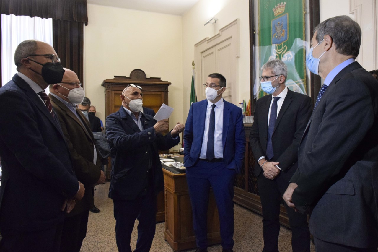 Il 2022 sarà decisivo per il raddoppio della Ragusa-Catania: alzi la mano chi ci crede