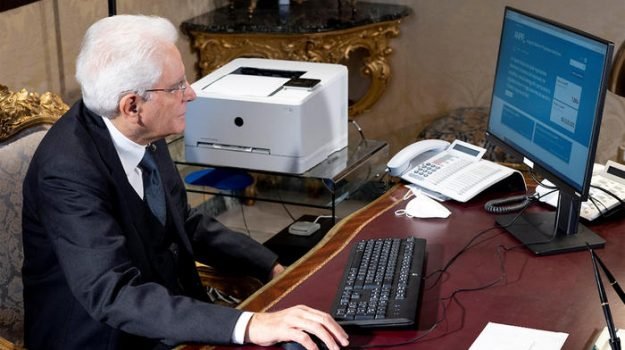 Al via l’anagrafe digitale: 14 certificati si possono ottenere gratis. Ecco, come fare
