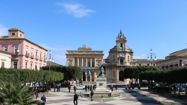 Spari ed esplosione a Vittoria: il sindaco Aiello chiede Comitato Ordine e Sicurezza
