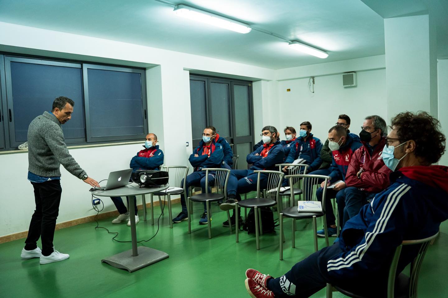 Stage formativo con Pierpaolo Alderisi, un confronto di crescita per i tecnici rossoblu