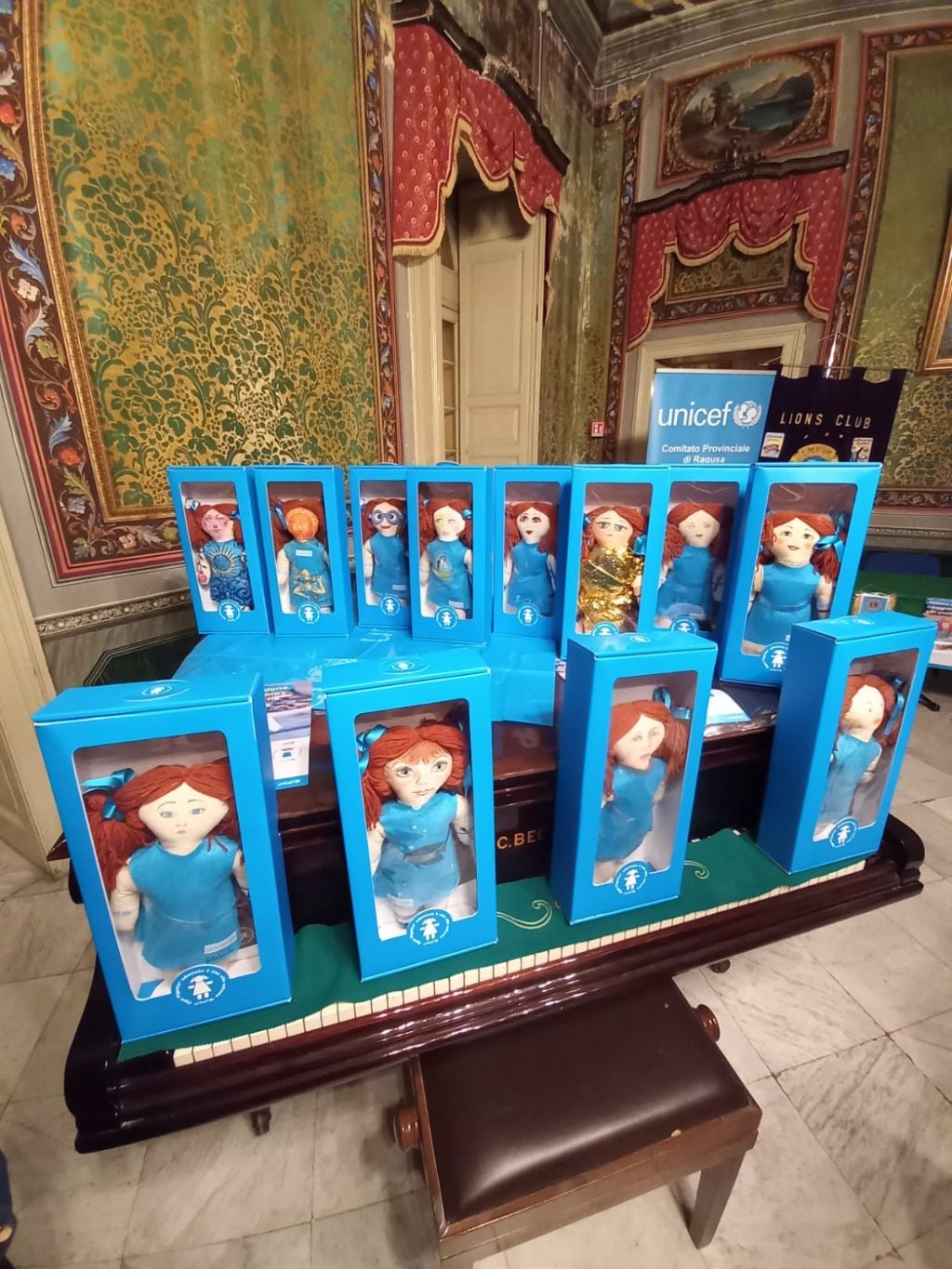 Unicef Ragusa: straordinario successo dell’iniziativa Pigotta d’Autore. (FOTO)