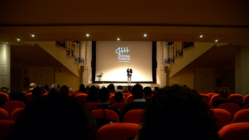 Donnafugata Film Festival: tanti giovani in sala per vedere un film muto musicato dal vivo