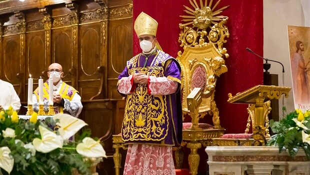 Mons. Giuseppe La Placa diventa cittadino onorario di Vittoria
