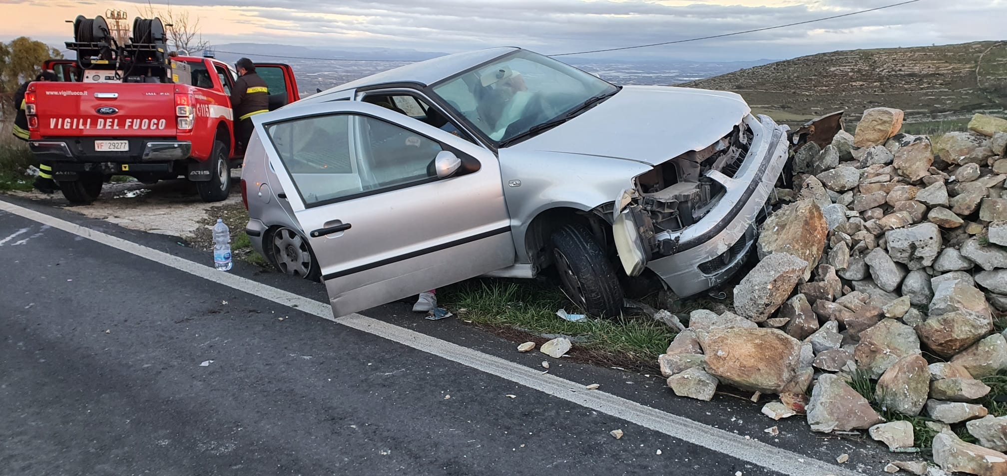 Ragusa: Incidente autonomo in contrada Castiglione, due coniugi finiscono in ospedale
