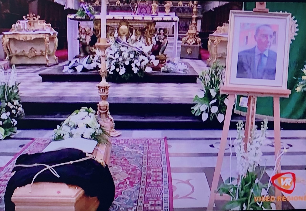 Funerale e polemiche: Il Vescovo vieta a don Bonincontro di celebrare il rito funebre dell’on.le Borrometi