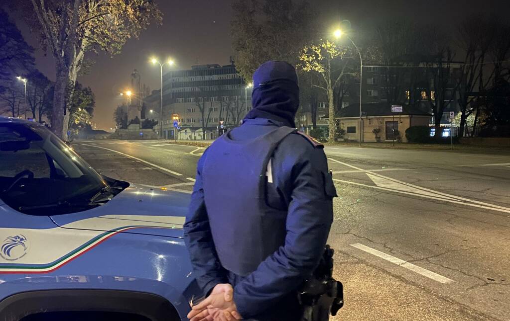 Controllo del territorio a Ragusa e Comiso, persone e mezzi sotto la lente d’ingrandimento della polizia