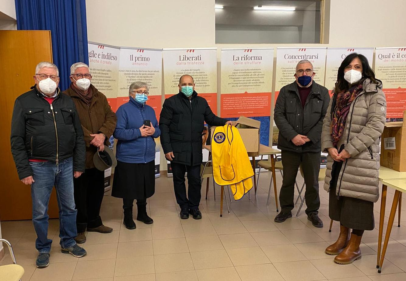 Modica: regalo sospeso, i Lions donano giocattoli alla comunità della Badia