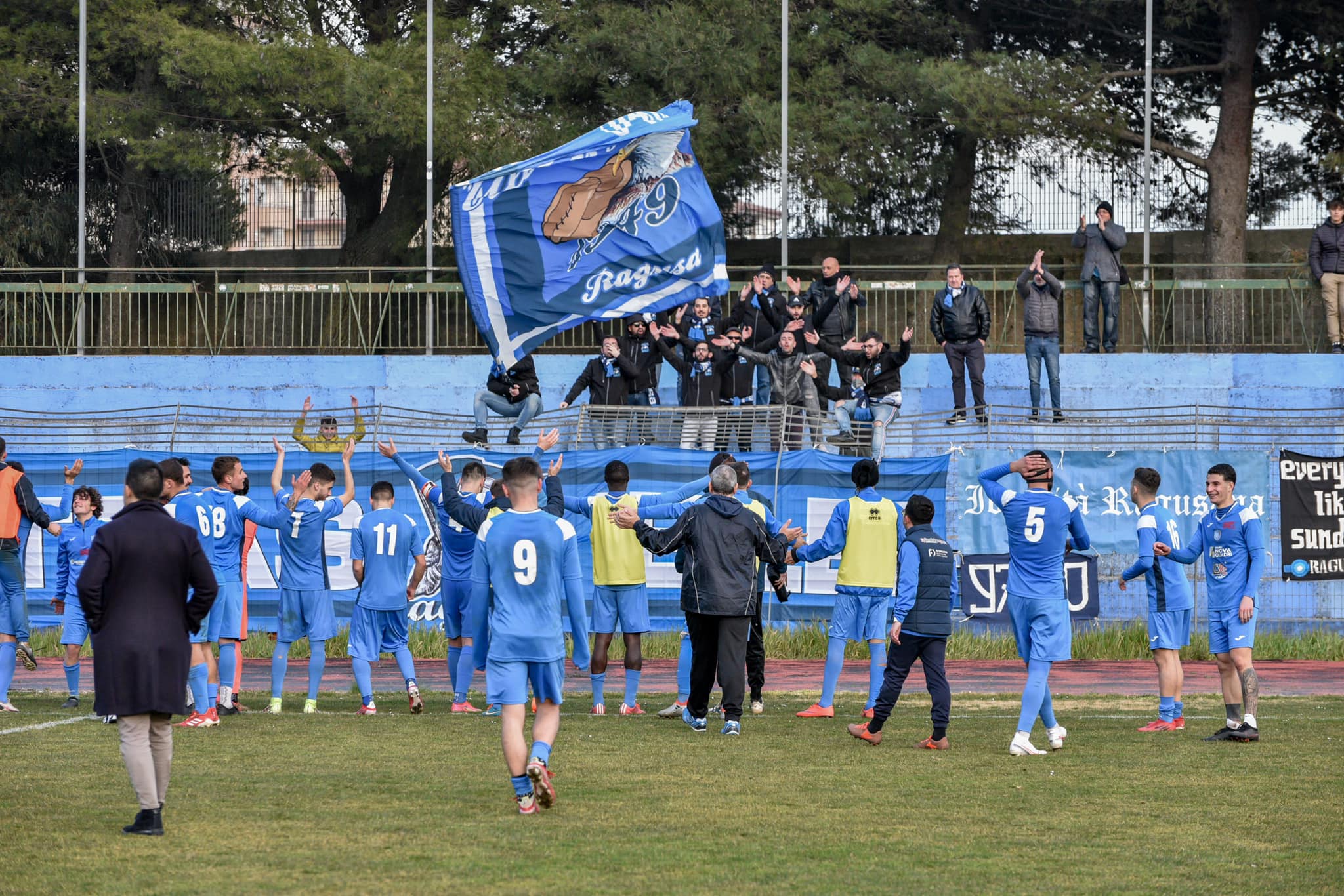 Ragusa in finale di Coppa Italia, al “Campo” battuto in rimonta il Taormina, gli azzurri raggiungono il Mazara