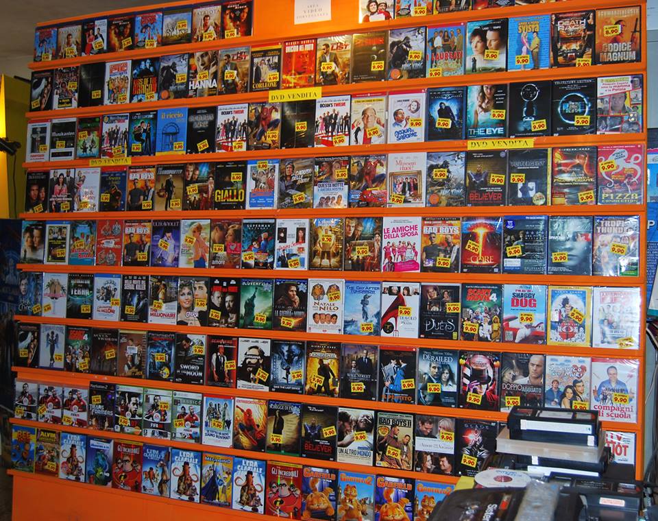 Modica, la storia di Antonio Napolino dalla collezione di videocassette alle opere del padre