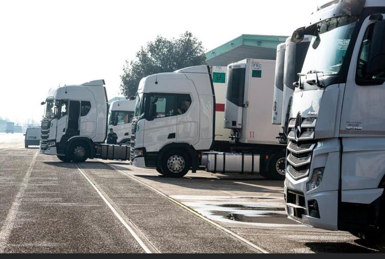 Sciopero autotrasportatori: tutti fermi in attesa dell’incontro di domani al Ministero