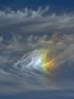 La foto del giorno della Nasa è stata scattata da una ragusana: un arcobaleno che sorride simbolo di pace