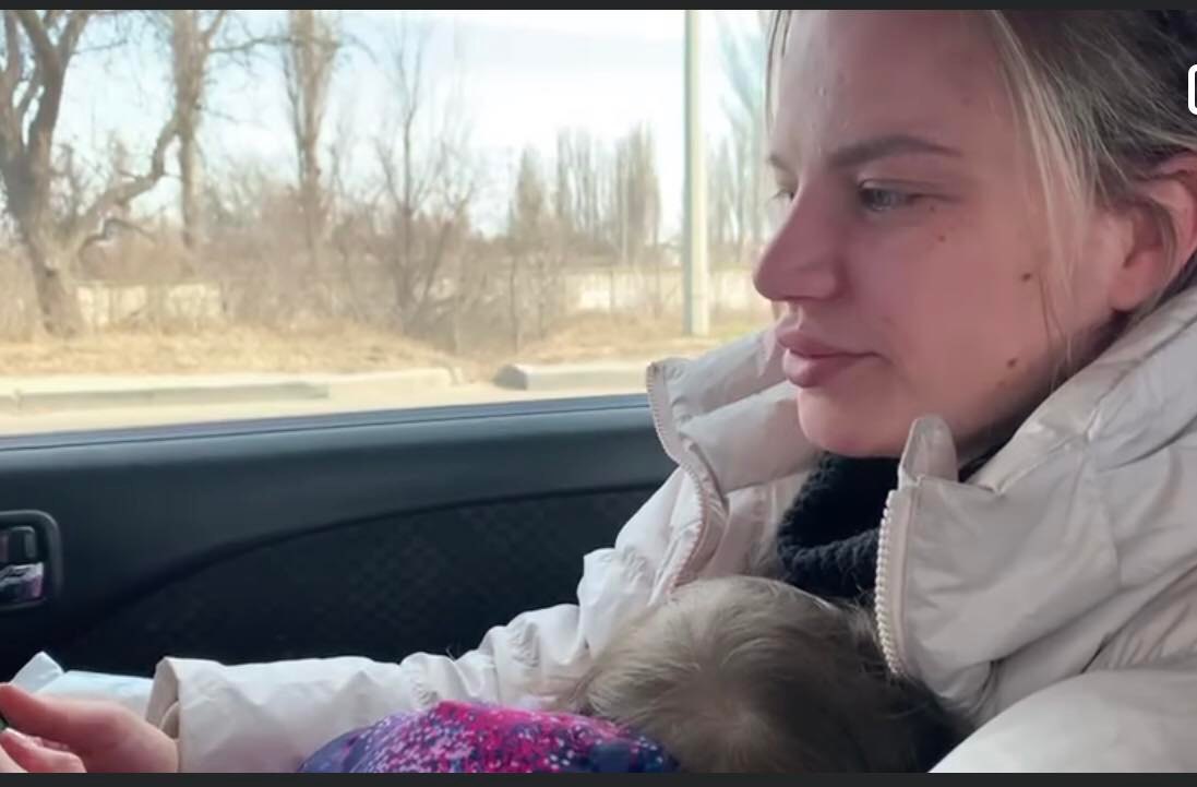 La storia di Arina, moglie di Giovanni Bruno, la paura e la tristezza di lasciare l’Ucraina (Video-intervista)