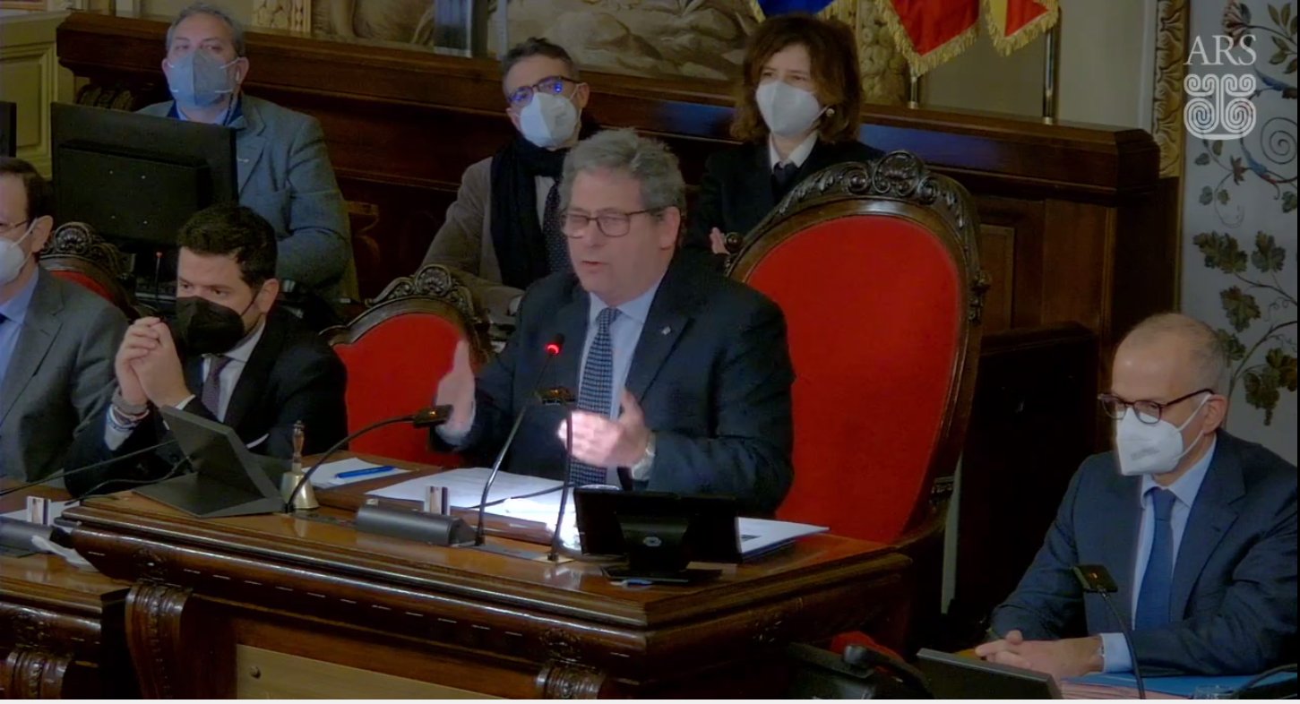Mal di pancia in Forza Italia: Miccichè azzera le commissioni all’Assemblea Regionale. L’On Ragusa (Lega) “Una vendetta”