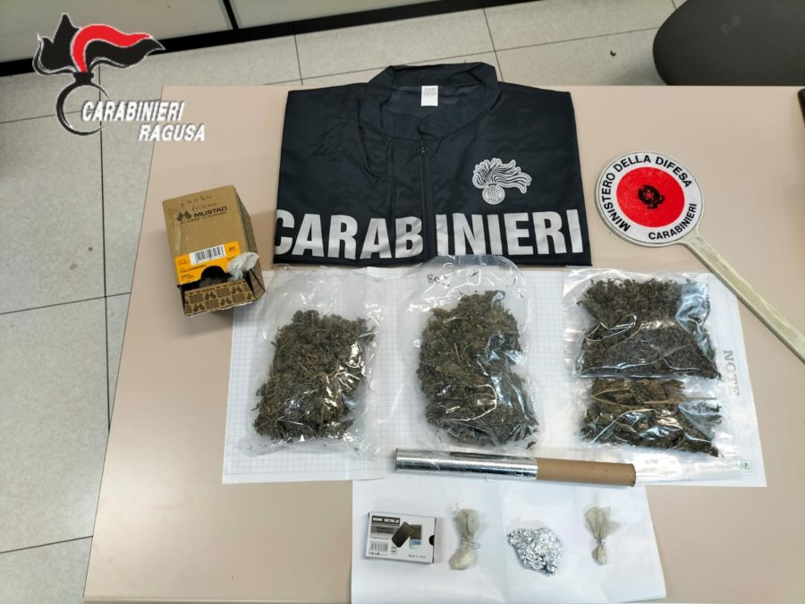 Spaccio di droga e furto di energia elettrica, due persone arrestate dai carabinieri di Modica
