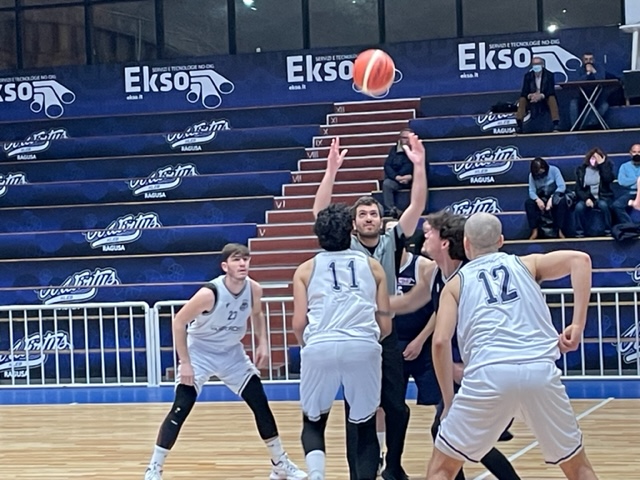 Basket: in serie C silver la Virtus Ragusa batte l’Acireale, coach Trovato: “Determinante la lucidità”
