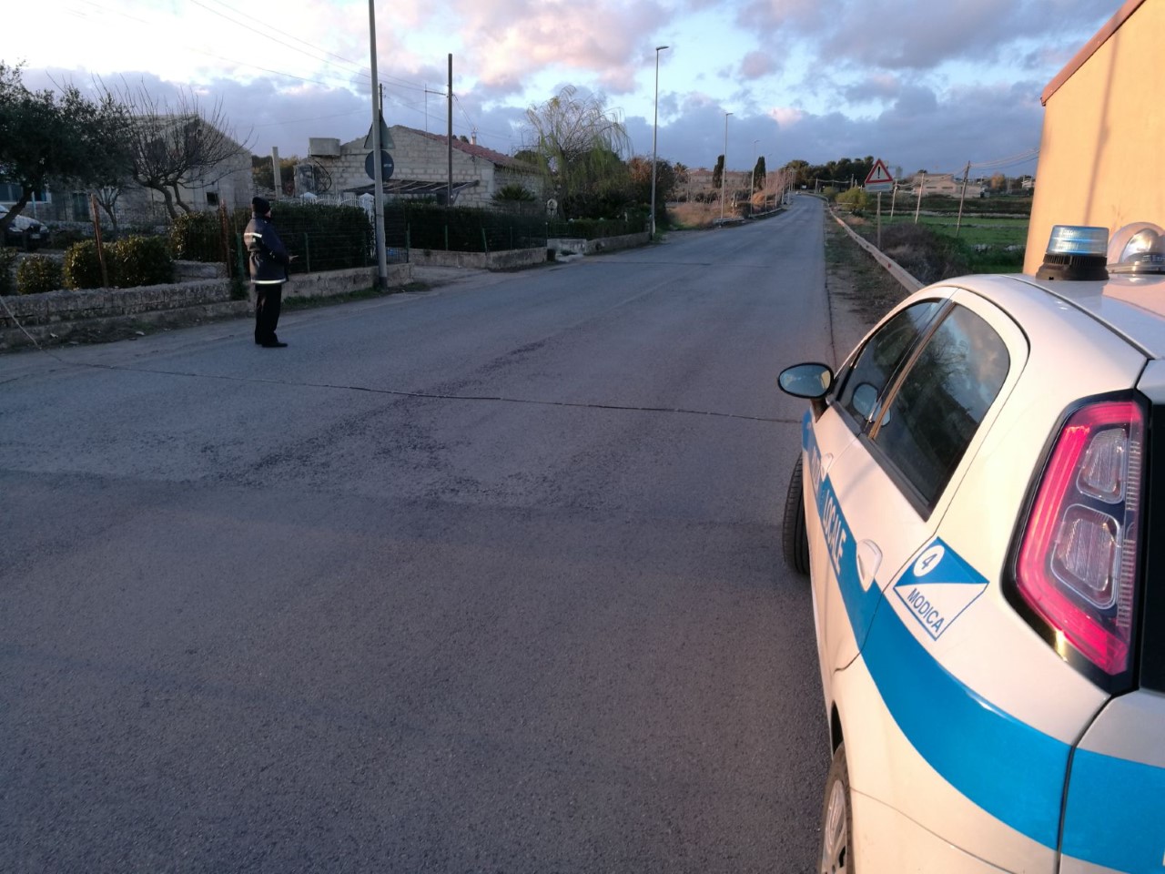 Lavori non autorizzati, sequestrato cantiere a Modica dalla polizia locale