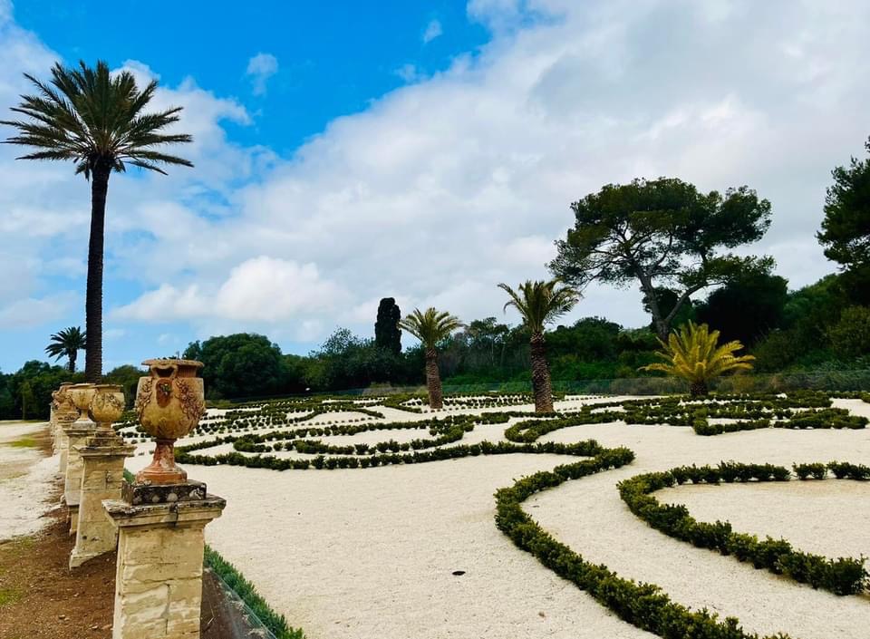 Donnafugata: riconsegnato il parterre geometrico del Parco, seguito dal Gran Ballo del Gattopardo(Video)