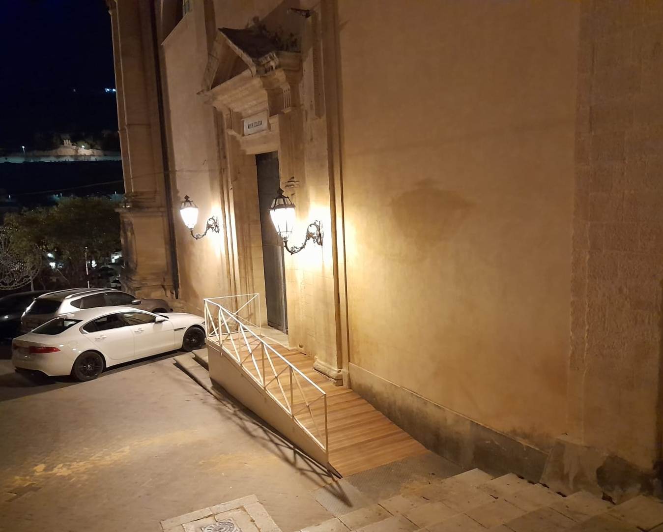 Modica, San Giorgio fa la grazia: i disabili potranno finalmente accedere al Duomo!