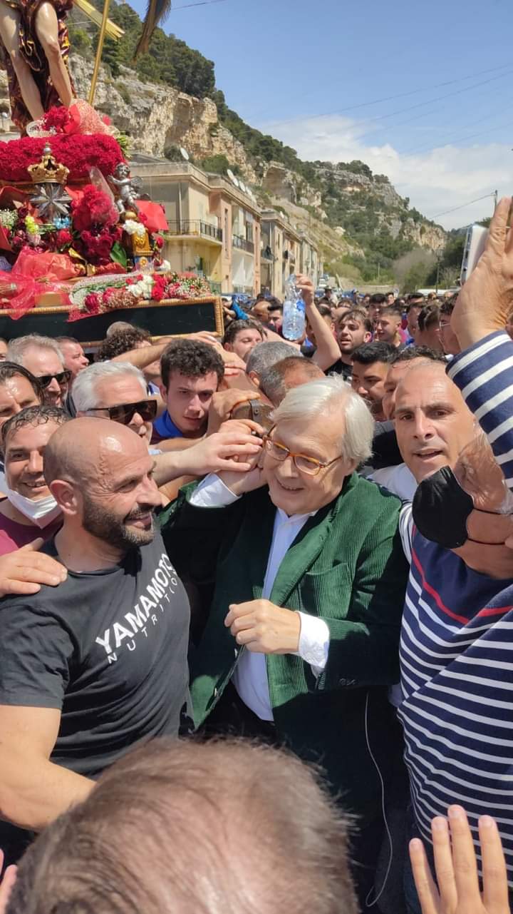 Chi non è a Scicli per il Gioia capra è! Se lo dice Sgarbi…