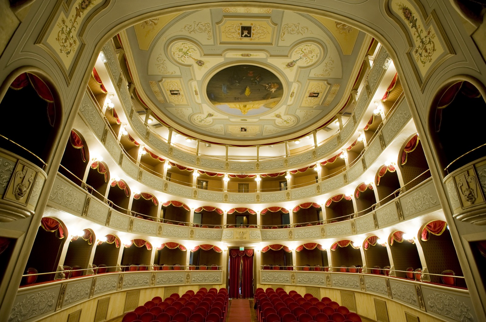 Parte domani da Modica il tour del “Pianista dei sogni” Joseph Lu, diretto dal maestro Vince Tempera