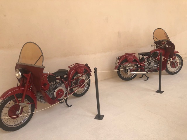 Erano in dotazione dei vigili urbani di Modica negli anni ’60: restaurate due Guzzi Falcone Sport