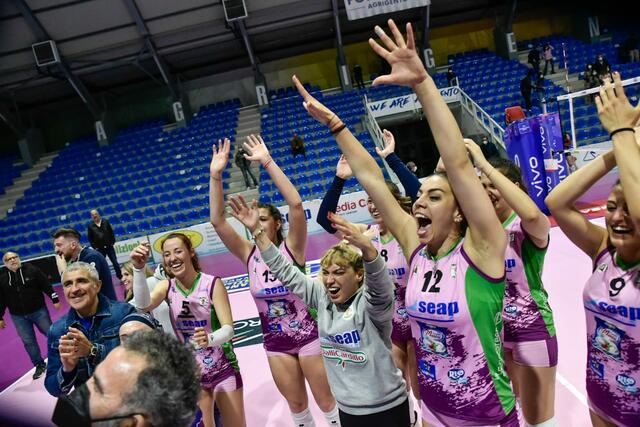 L’Egea PVT Modica mette paura all’Aragona che vince in rimonta e resta in serie A, biancorosse retrocesse in B1