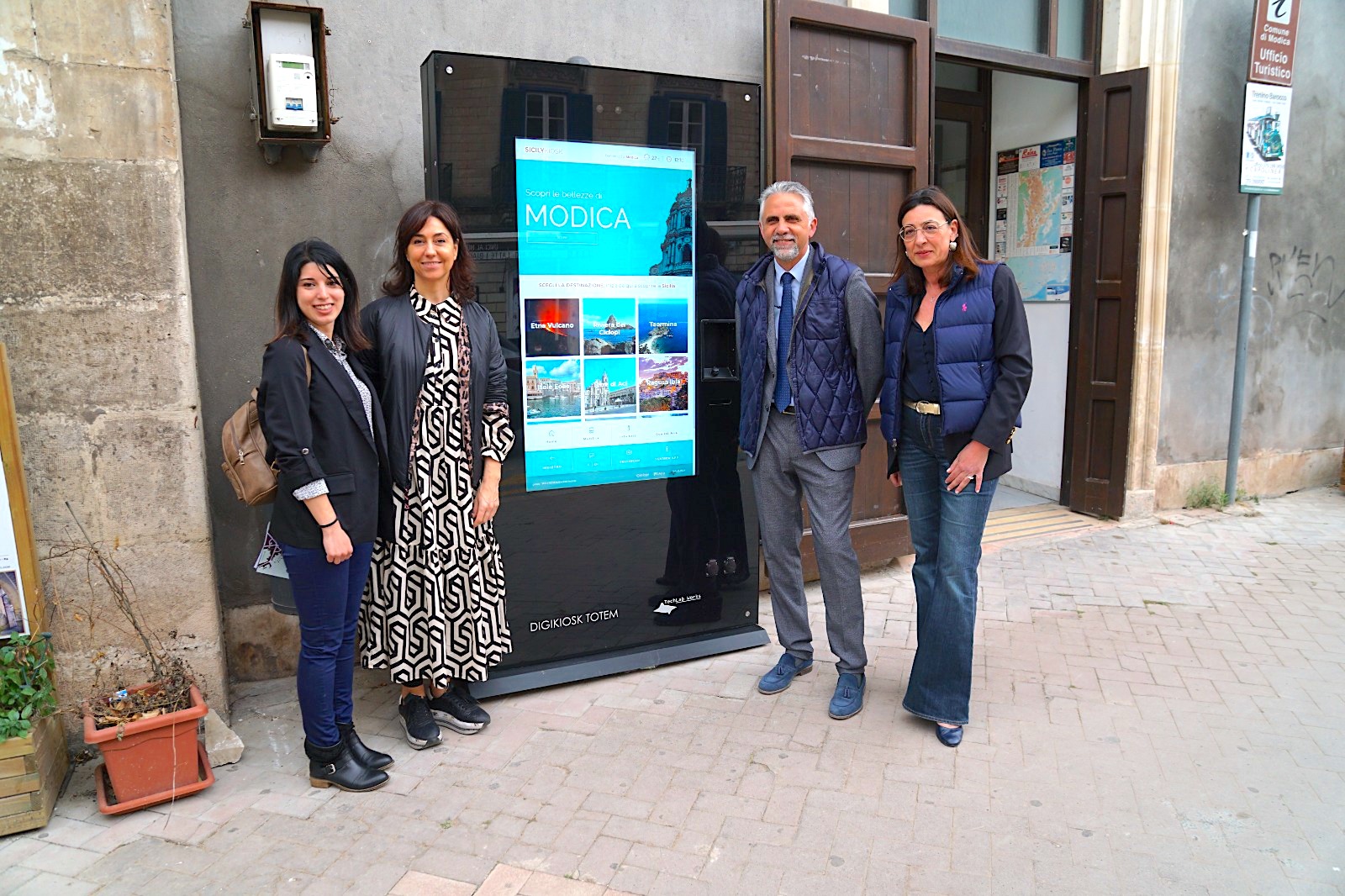 Turismo: presentati a Modica e Ragusa Ibla i totem multimediali del progetto SicilyKiosk