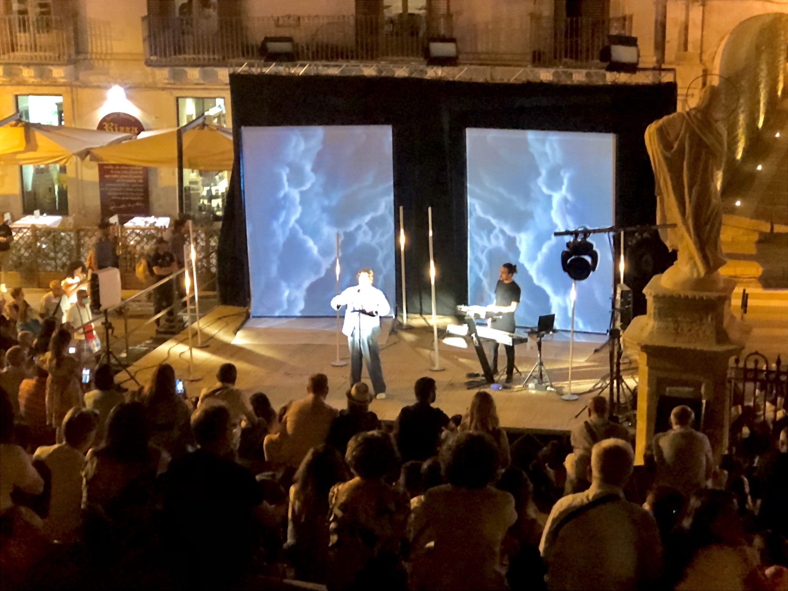 Modica: la grande emozione che ha regalato Giovanni Caccamo alla sua città (foto e video)