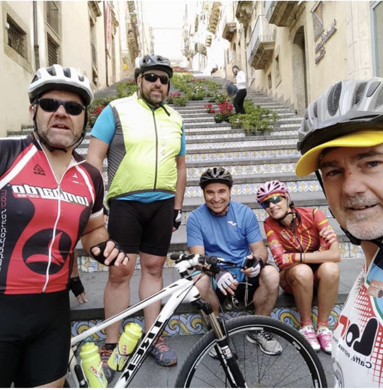 Umbria bike 2022, al tour parteciperanno anche i modicani “Zamerri bikers”