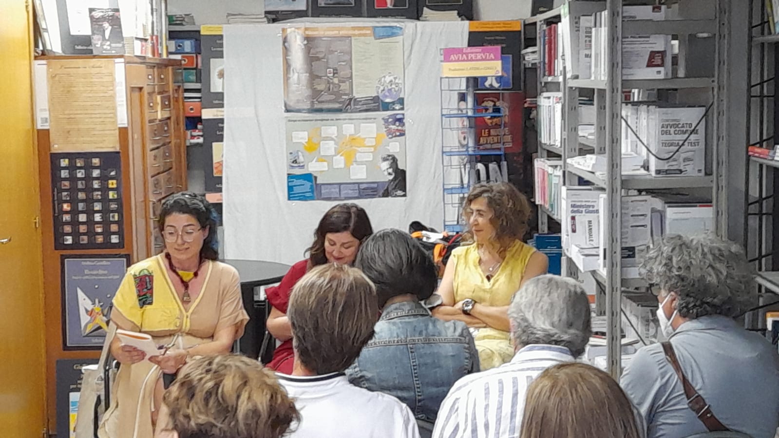 Cose Turche alla libreria Flaccavento, tra vizi, sfizi e lettura delle poesie di Nazim Hikmet