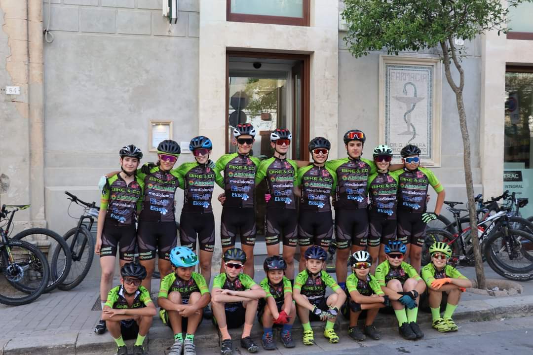 Ciclismo: al trofeo “Ciclo Sport Vittoria”, piazza d’onore per l’Abiomed Bike & Co. Ragusa