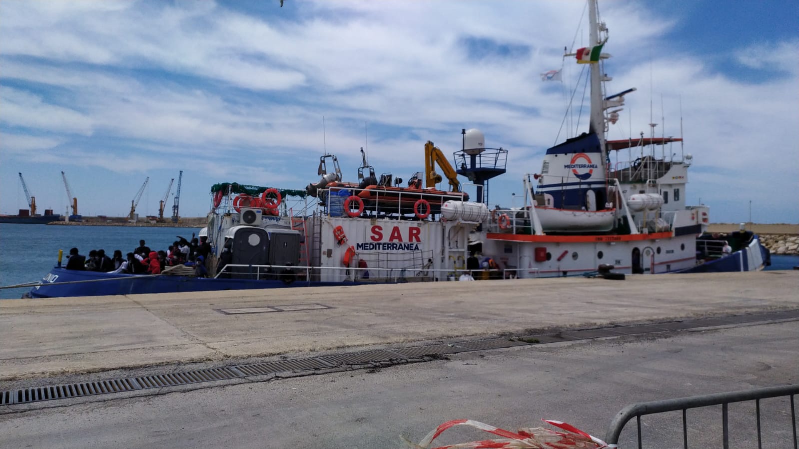 A Pozzallo due navi Ong arrivano con 436 migranti a bordo