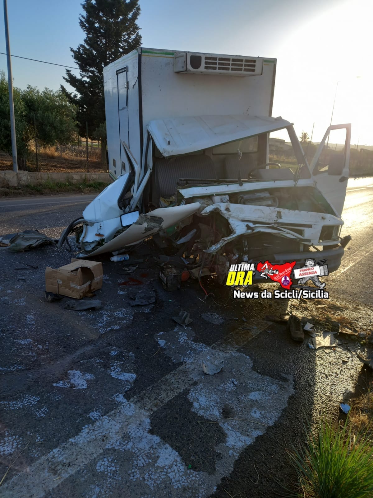 Incidente stradale autonomo sulla Donnalucata – Scicli, camion si schianta sul guard rail, due feriti