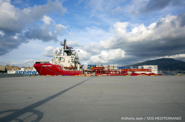 Assegnato porto di Pozzallo ad Ocean Viking, 306 migranti sbarcheranno domani
