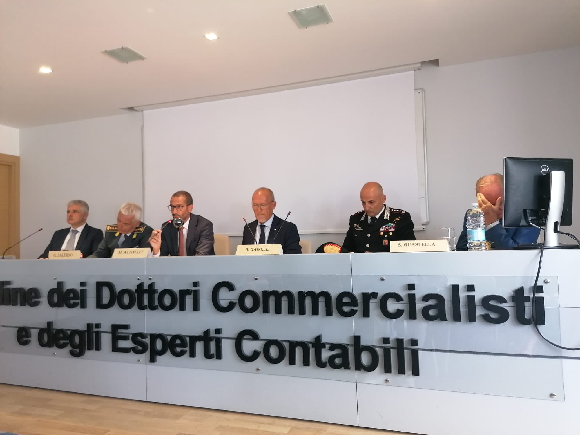 Contro le infiltrazioni mafiose serve collaborazione: convegno commercialisti a Ragusa